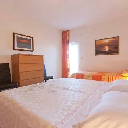 Bella Vista Apartment